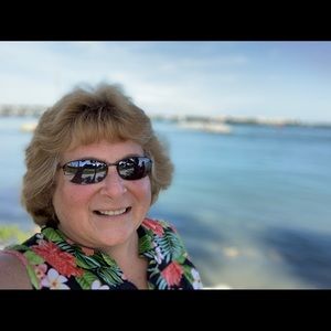 Meet your Posher, Donna